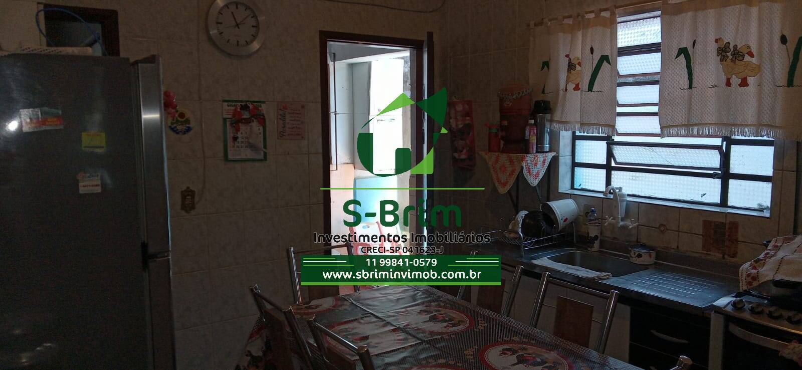 Casa à venda com 3 quartos, 90m² - Foto 4