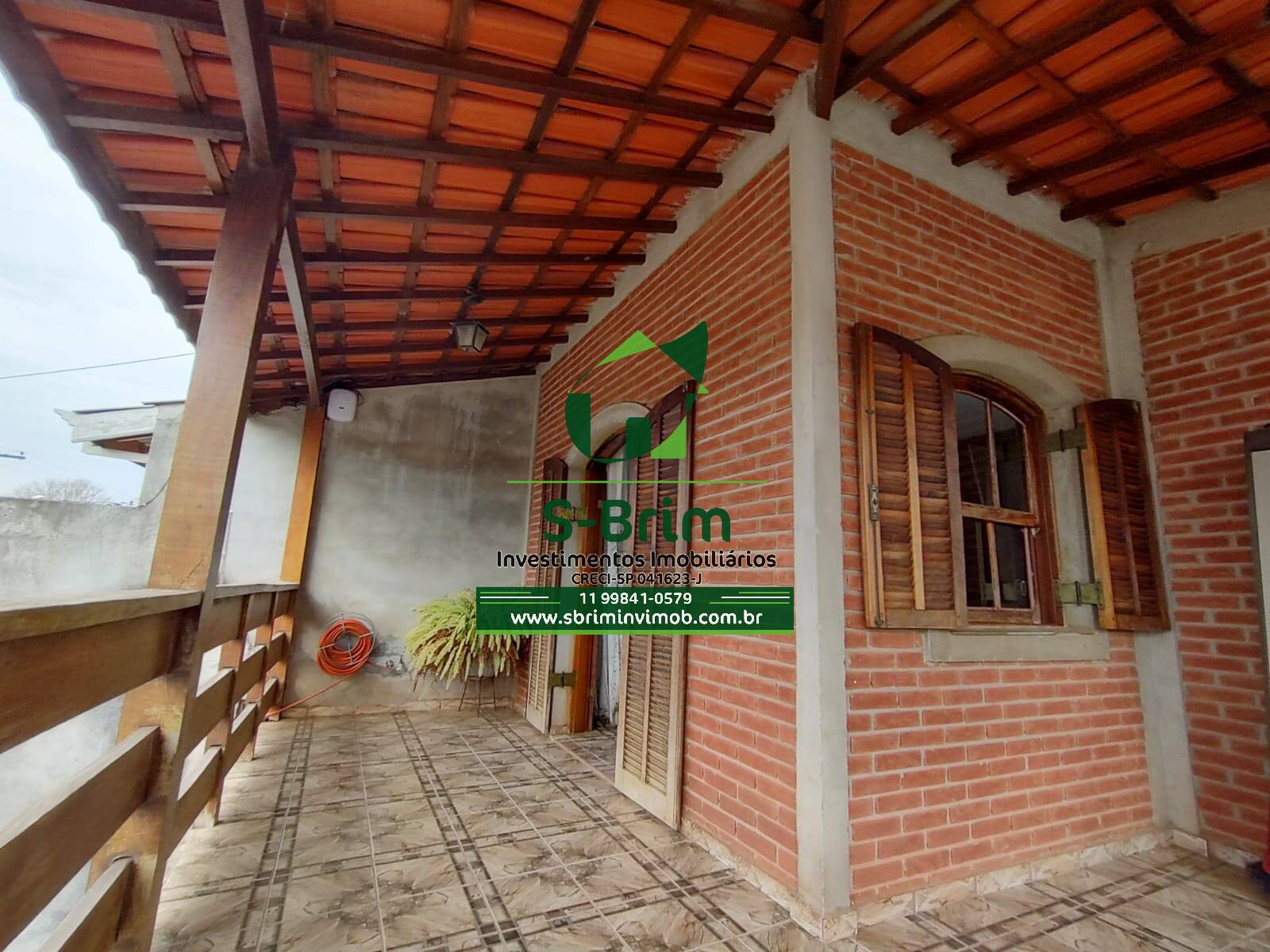 Casa à venda com 3 quartos, 200m² - Foto 2