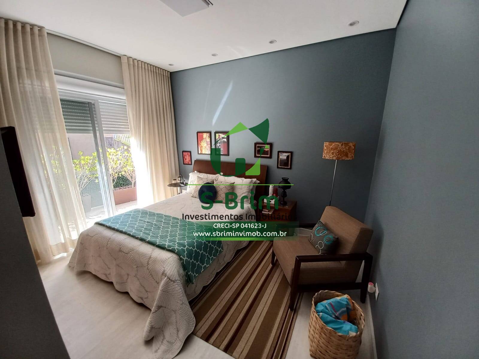 Casa de Condomínio à venda com 3 quartos, 212m² - Foto 2