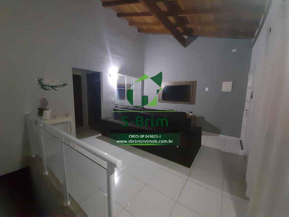 Casa à venda com 2 quartos, 66m² - Foto 12