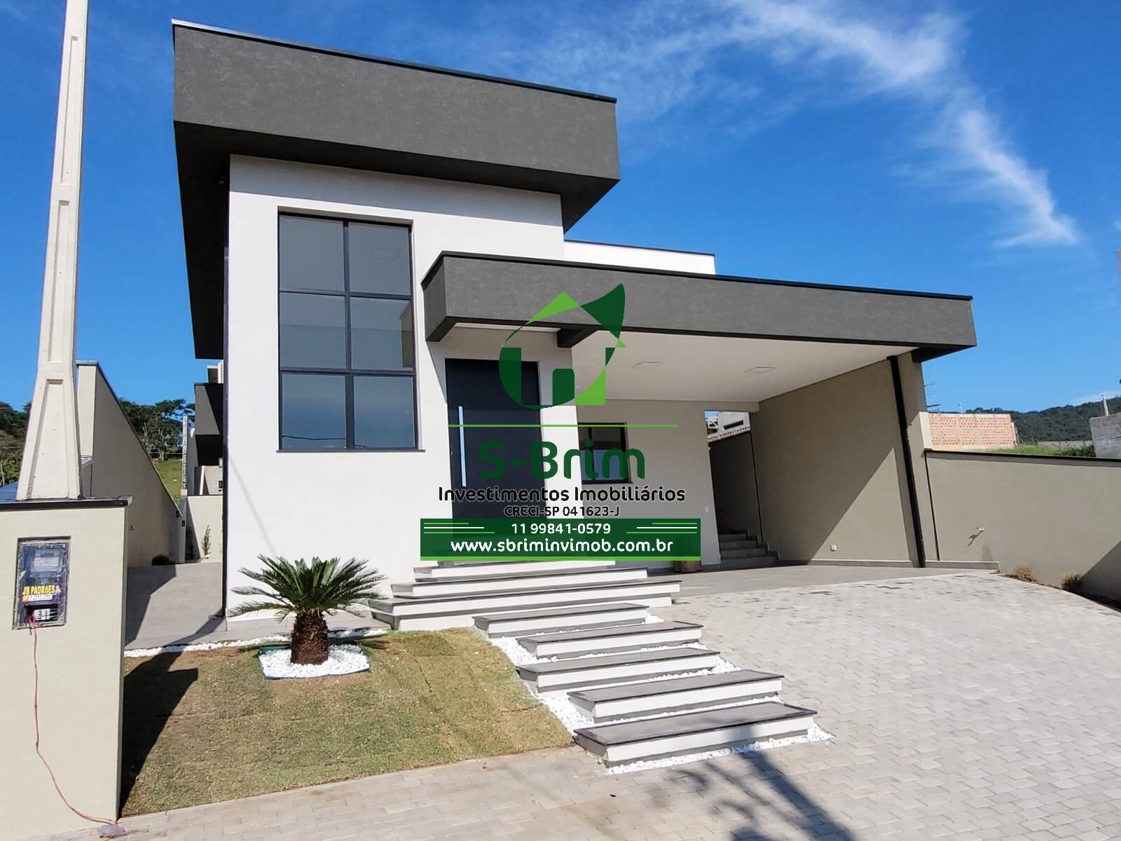 Casa de Condomínio à venda com 3 quartos, 189m² - Foto 1