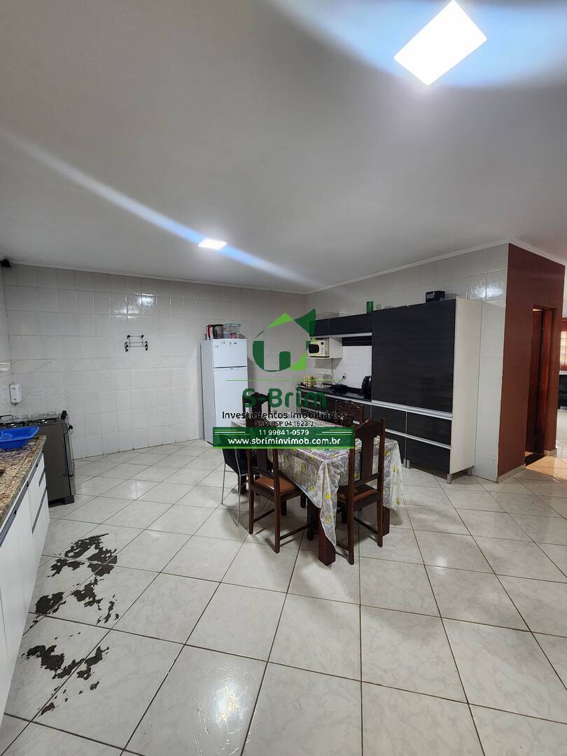 Casa à venda com 3 quartos, 1000m² - Foto 10