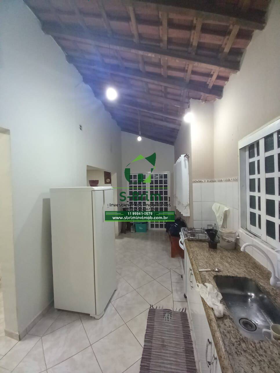 Casa à venda com 2 quartos, 110m² - Foto 12