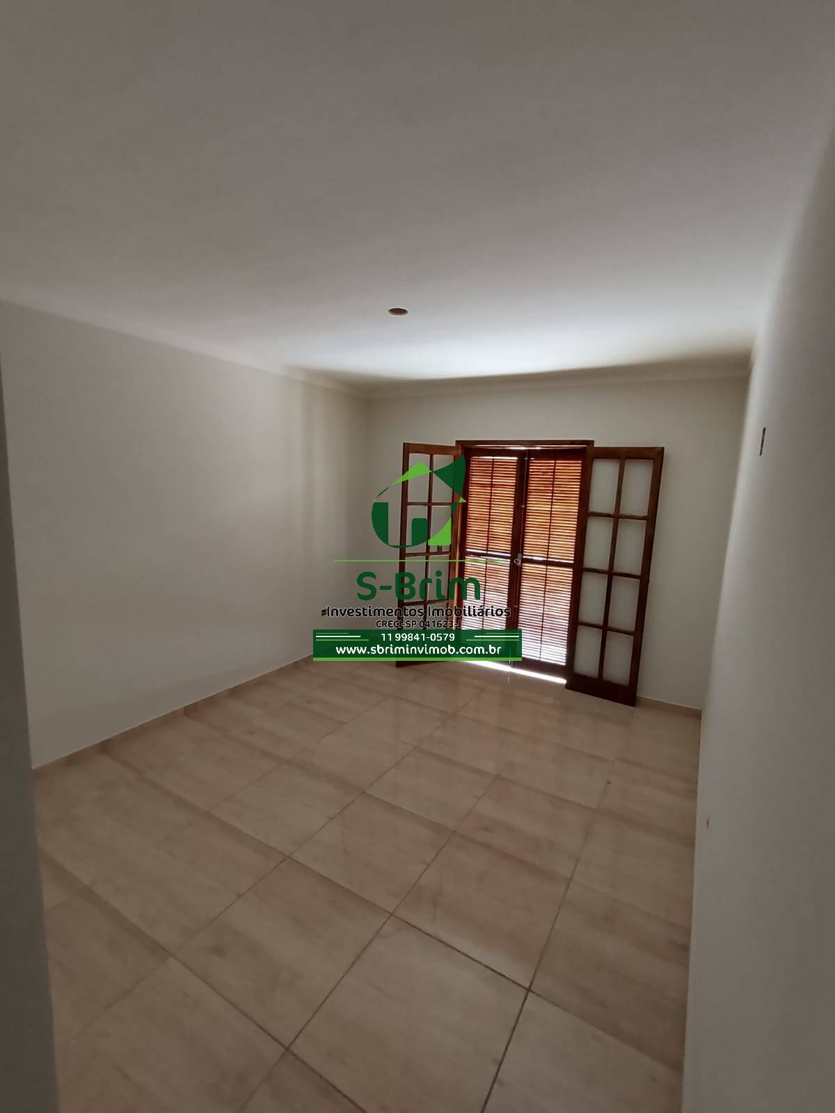 Casa à venda com 2 quartos, 88m² - Foto 3